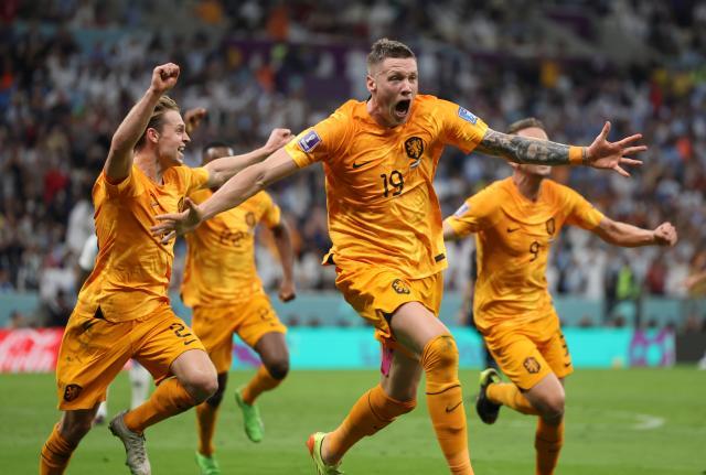 V体育平台-【人物】双响+绝平 草根中锋绝境爆发难改荷兰宿命