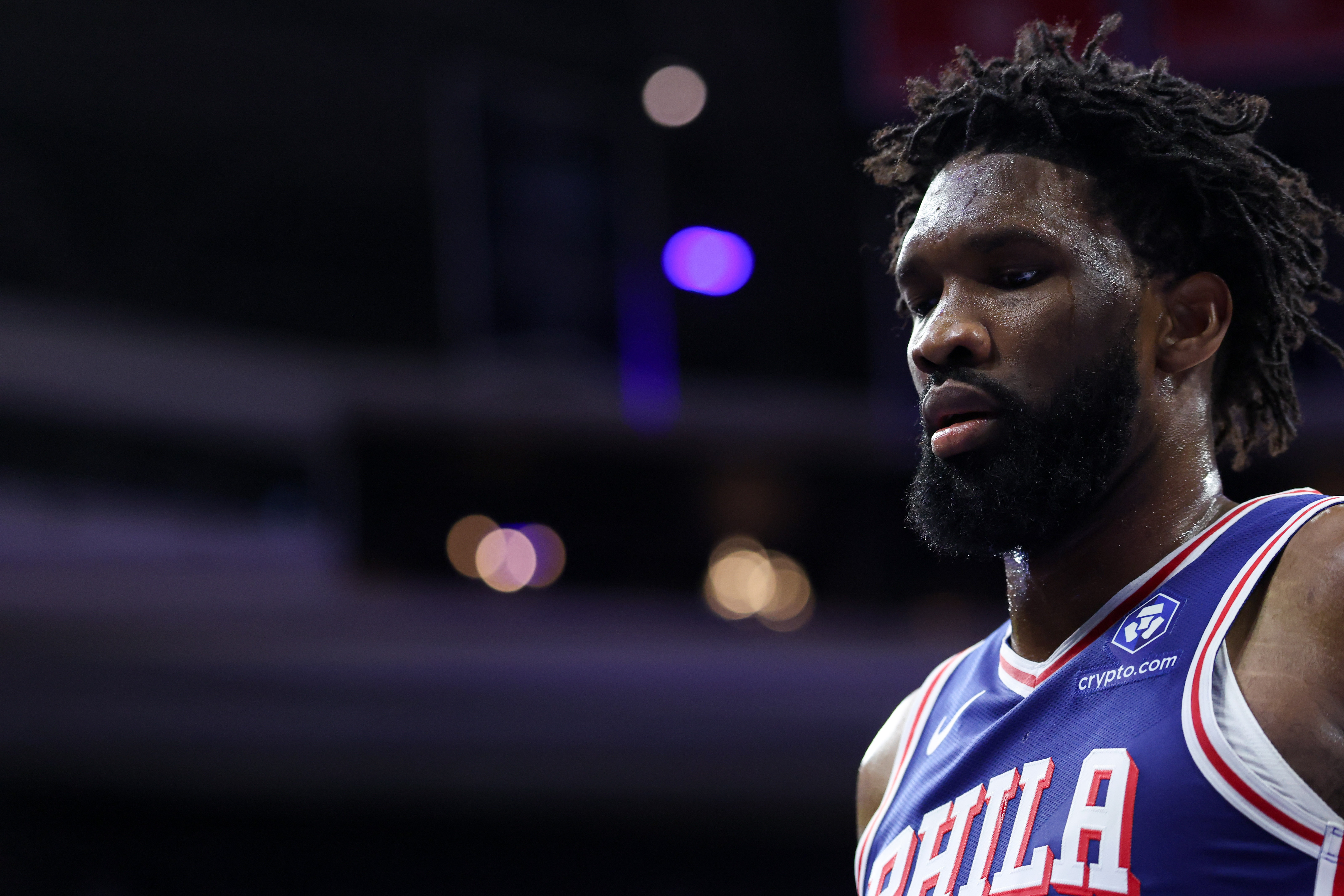 中锋30+三双场次:恩比德生涯第六次 超奥拉朱旺&升至第四