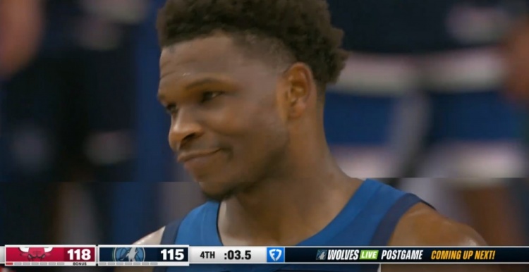 V体育app-功亏一篑！爱德华兹绝平三分失手 球队遗憾落败