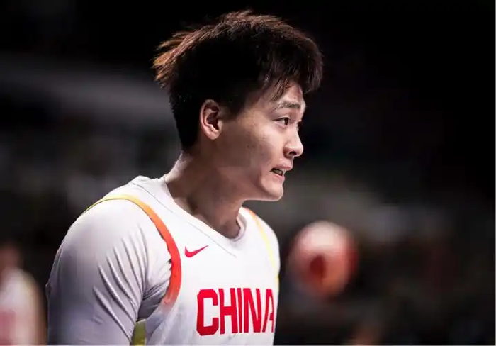 V体育-正式退出，赵睿连夜送医，原因曝光，首钢失算，努力或白费了|世预赛|首钢男篮|北京首钢|北控男篮|曾凡博_新浪体育_新浪新闻