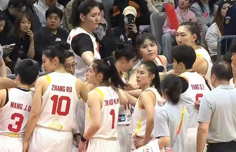 V体育官网-中国女篮86-76力克非洲劲旅，王思雨17+5+4宝刀不老，张子宇11+5